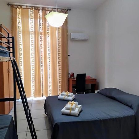 B&B Romy Νάπολη Εξωτερικό φωτογραφία