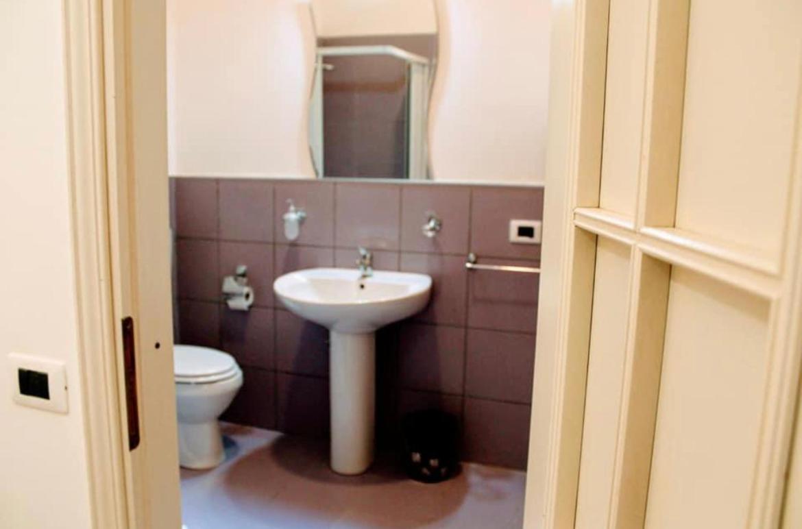 B&B Romy Νάπολη Εξωτερικό φωτογραφία