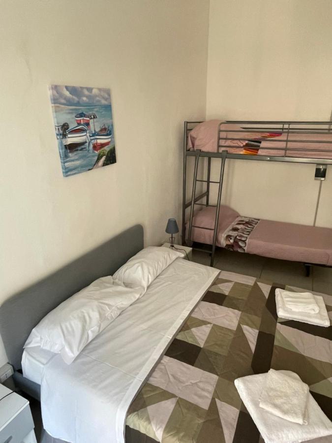 B&B Romy Νάπολη Εξωτερικό φωτογραφία